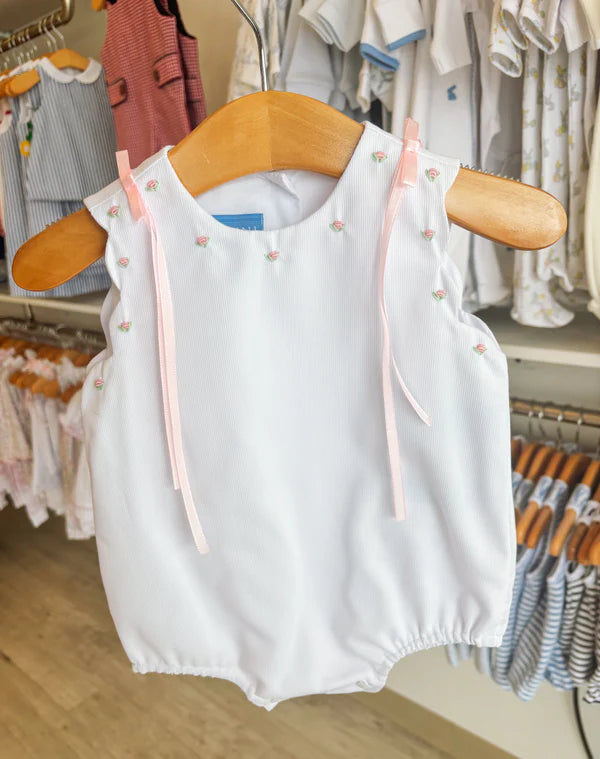 White sleeveless bubble with scalloped border