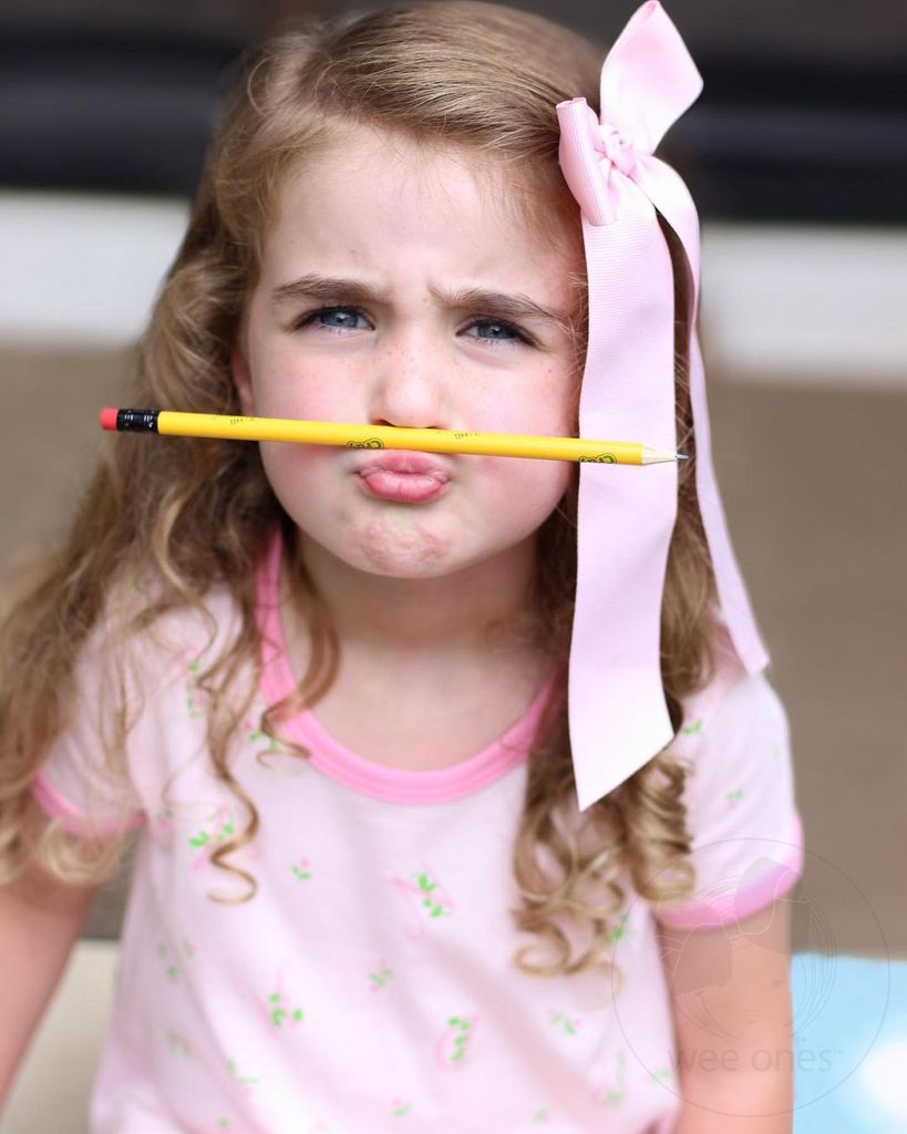 Wee Ones Streamer Bow Medium