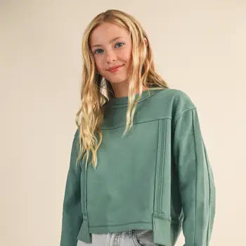 green crew neck sweatshirt