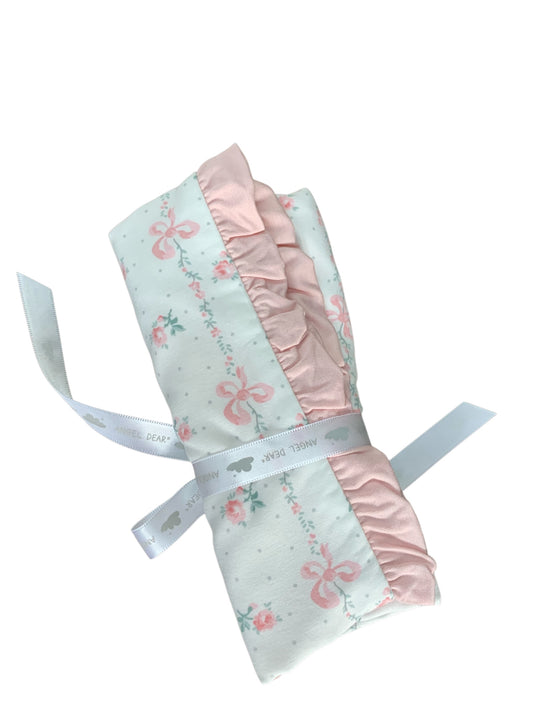 Dainty bows and buds burp