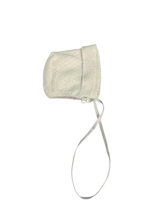 white paty bonnet