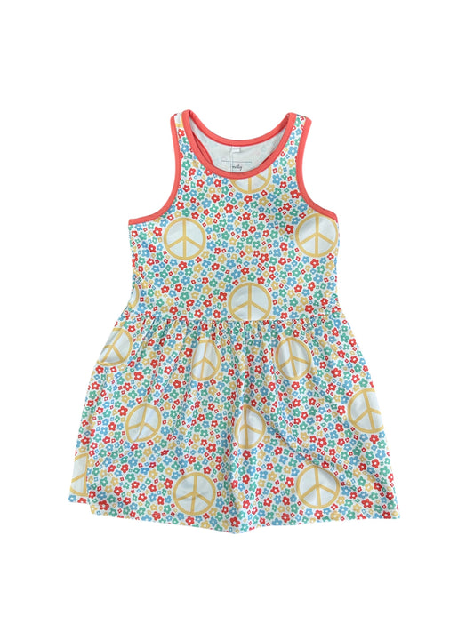 Tennis dress peace