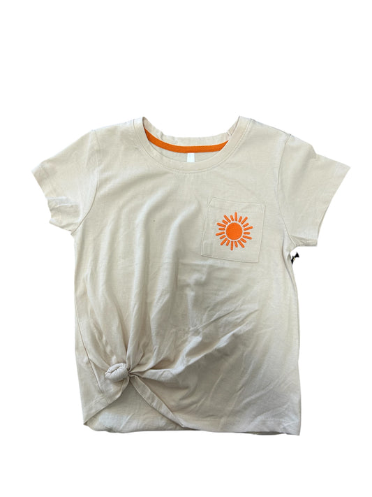 Front knot and pocket follow the sunshine