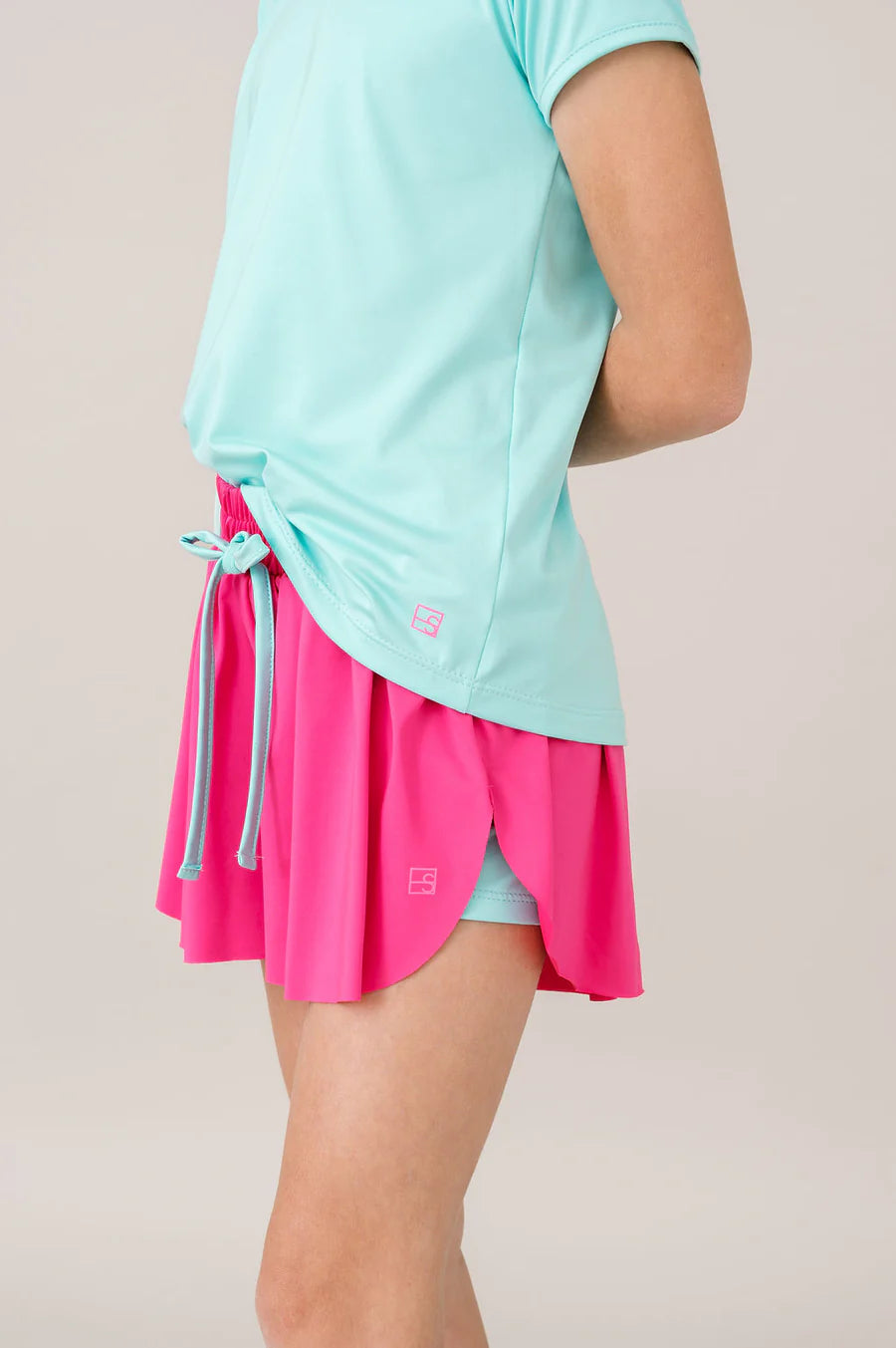 Tatum short- power pink, totally turquoise