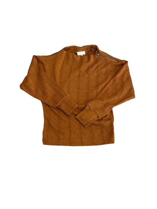 brown LS zip sleeve